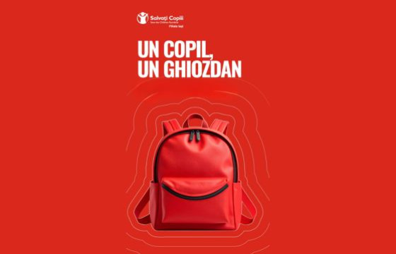 Un copil, un ghiozdan